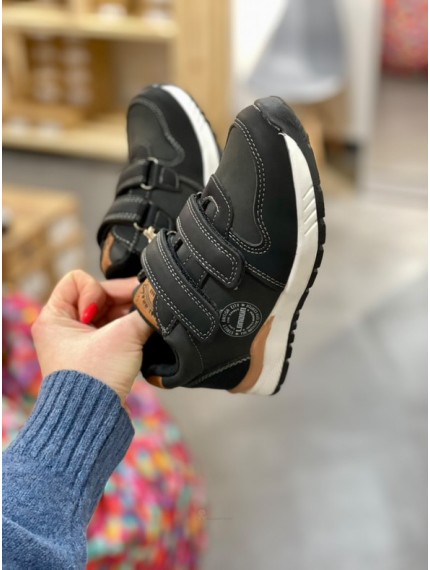 ДИТЯЧІ КРОСІВКИ AMERICAN CLUB BLACK AMICHY